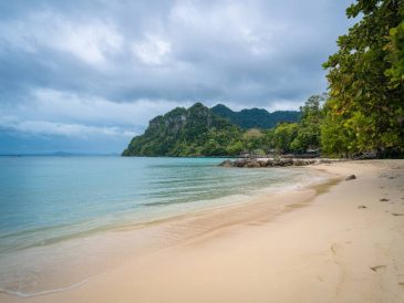 découvrir les plages de l’île de langkawi, malaisie