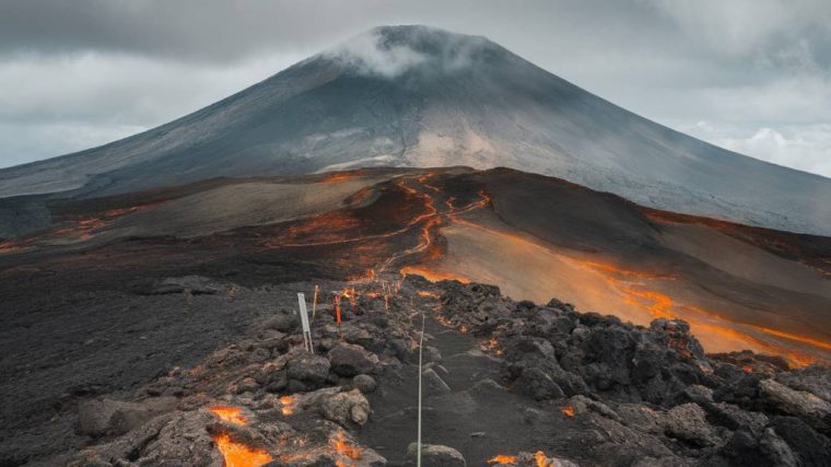 ascension du mont ruapehu, nouvelle-zélande : un trek volcanique