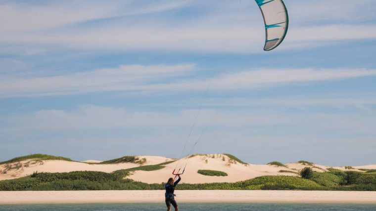 apprendre le kitesurf à jericoacoara au brésil