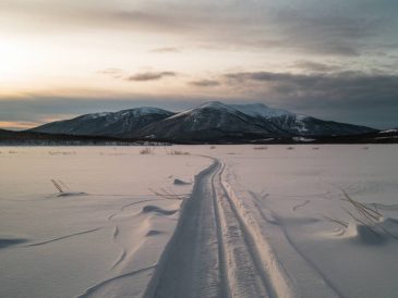 motoneige au canada : les meilleures destinations