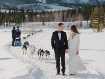 voyage de noces au québec : aventure en traîneau à chiens dans les laurentides